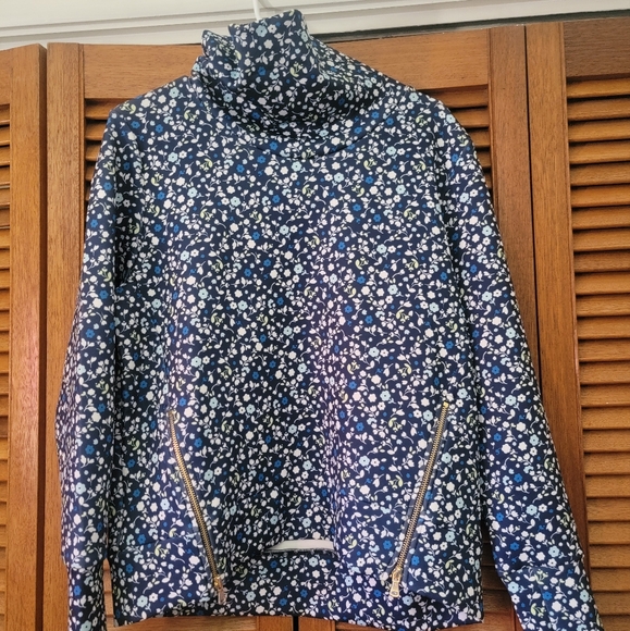 Addison Bay Floral pullover NWT - Picture 2 of 3